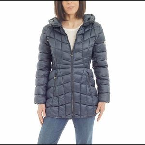 BERNARDO Quilted Packable Puffer Jacket